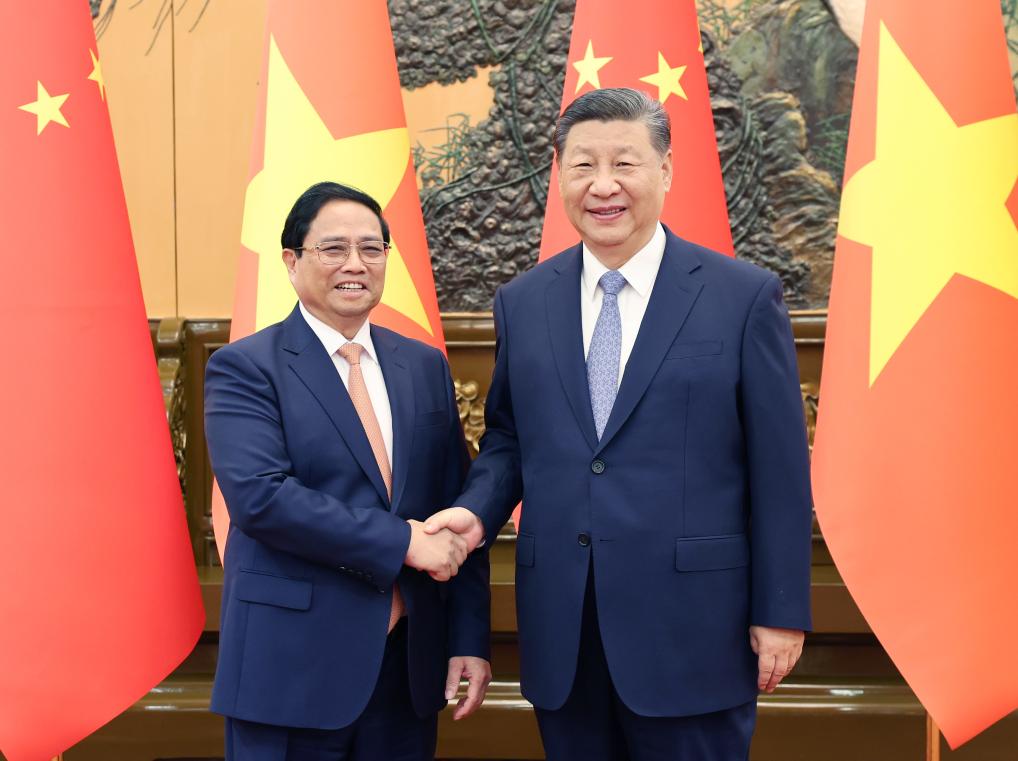 China’s Xi, Vietnamese PM discuss ties